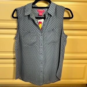 Button up sleeveless top.